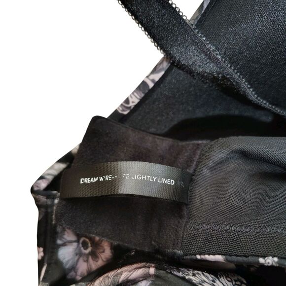 Torrid Dream Wire Free 42D Lightly Lined Skull Dark Floral Bra Pastel Whimsigoth - Picture 4 of 7